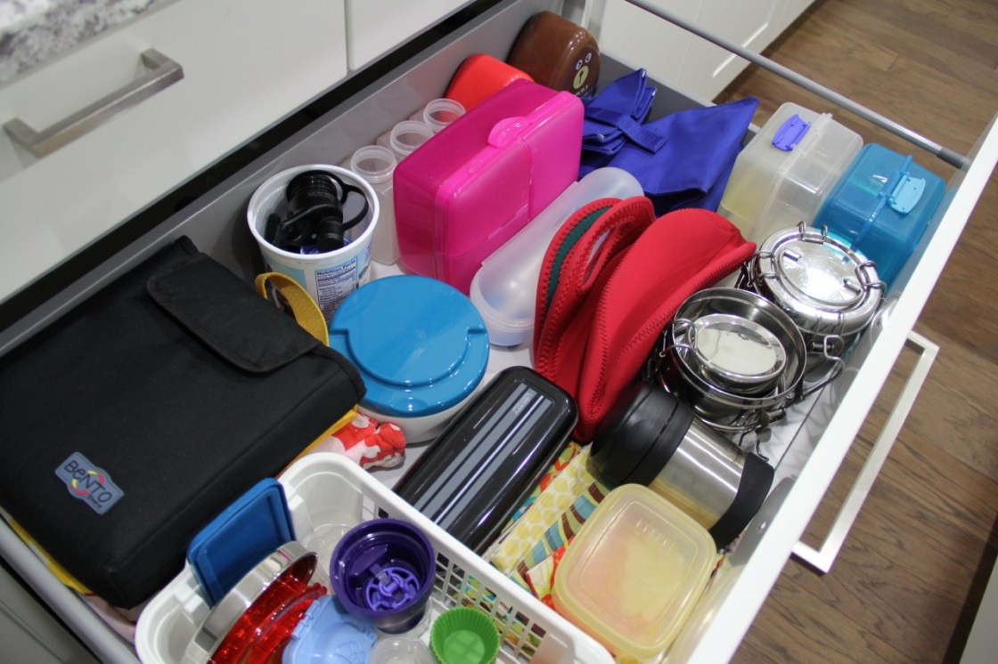 packing her own lunch | aneelee.wordpress.com